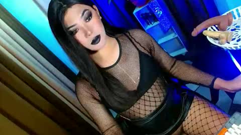 Snapshot of olivia_the_temptress27 chatting on September 15, 8:41 am Miss OLIVIA online show from September 15, 8:41 am