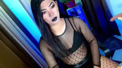 Snapshot of olivia_the_temptress27 chatting on September 18, 9:36 am Miss OLIVIA online show from September 18, 9:36 am