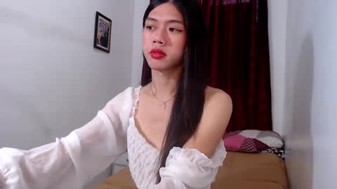 Snapshot of oliviaknightx chatting on January 30, 2:27 am oliviaknightx online show from January 30, 2:27 am