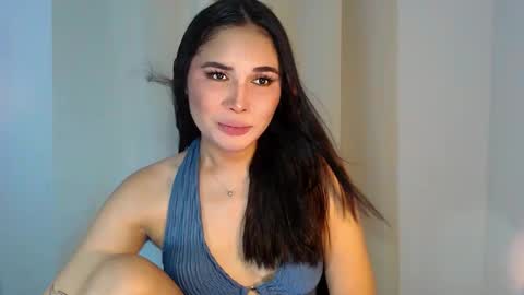 Snapshot of onegreattransdiva chatting on September 23, 2:11 pm Goddess Rhiane online show from September 23, 2:11 pm