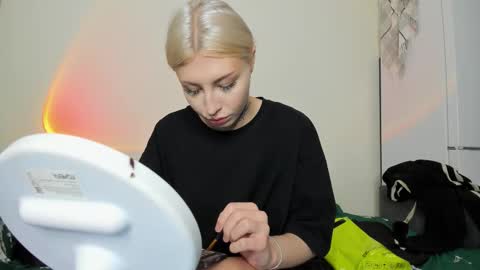 Iva online show from October 27, 12:57 pm