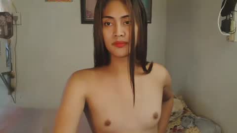 onlyjulia25 online show from October 12, 4:48 am