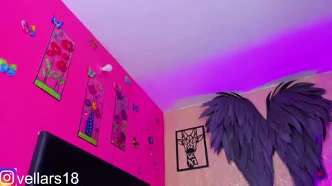 Snapshot of osiris_doll chatting on December 27, 7:03 pm vella online show from December 27, 7:03 pm