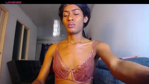 Snapshot of pamela_black_bigcock chatting on January 6, 12:13 pm pamela_black_bigcock online show from January 6, 12:13 pm