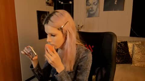 Snapshot of pamelamydreamys chatting on December 27, 10:23 am Pamelamy online show from December 27, 10:23 am