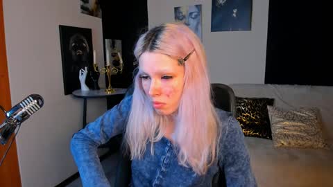 Snapshot of pamelamydreamys chatting on December 30, 10:21 am Pamelamy online show from December 30, 10:21 am