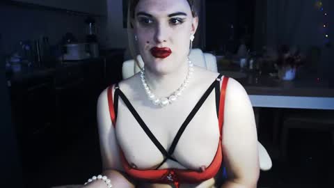 Sarina Williams online show from December 12, 1:49 pm