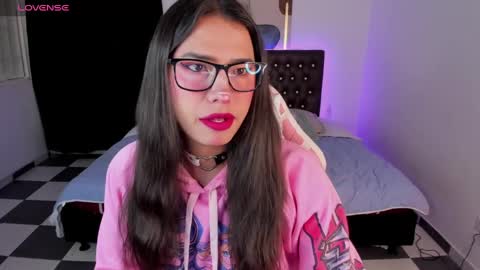 Snapshot of paula_kawaiifu chatting on January 18, 2:04 pm CALL ME PAULA online show from January 18, 2:04 pm