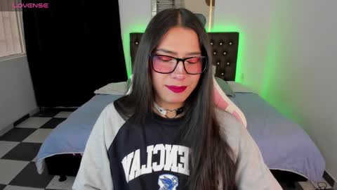 Snapshot of paula_kawaiifu chatting on January 22, 2:46 pm CALL ME PAULA online show from January 22, 2:46 pm
