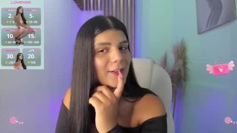 Snapshot of paulinabelle chatting on September 25, 3:30 pm Paulina Belle online show from September 25, 3:30 pm