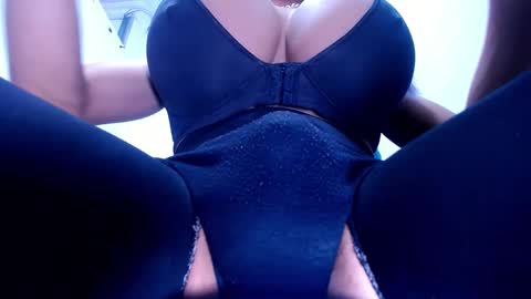Snapshot of paulinabigcock24 chatting on December 14, 6:13 am paulinabigcock24 online show from December 14, 6:13 am