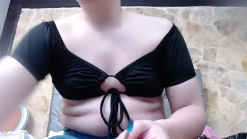 Snapshot of pearl_michelts chatting on February 5, 12:17 pm michel online show from February 5, 12:17 pm
