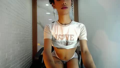 Snapshot of penelopee_rouse chatting on October 1, 8:20 pm Penelopee Rouse online show from October 1, 8:20 pm