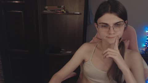 Snapshot of peralez_f chatting on January 25, 9:14 pm Farida online show from January 25, 9:14 pm