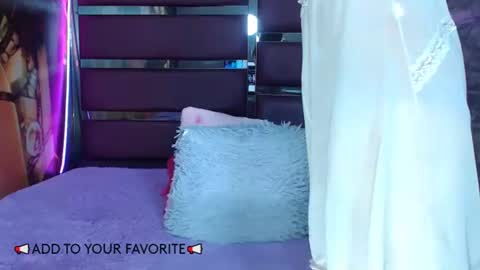Snapshot of perfectlump chatting on March 12, 11:33 pm perfectlump online show from March 12, 11:33 pm