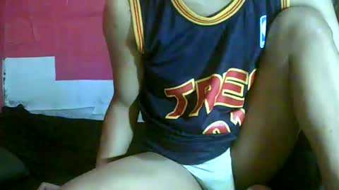 Snapshot of petite_jzee chatting on March 8, 2:55 am jzee online show from March 8, 2:55 am