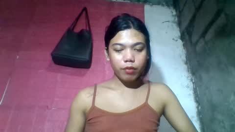 Snapshot of petite_jzee chatting on September 9, 6:18 pm jzee online show from September 9, 6:18 pm