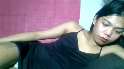Snapshot of petite_jzee chatting on September 18, 6:46 pm jzee online show from September 18, 6:46 pm