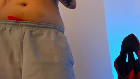 peytonbox online show from October 10, 1:01 pm