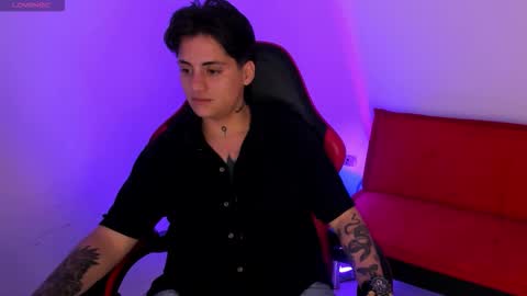 peytonbox online show from November 13, 12:25 pm