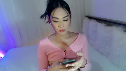 Snapshot of piroulita chatting on February 27, 6:07 am Ari online show from February 27, 6:07 am