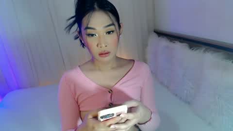 Snapshot of piroulita chatting on March 2, 9:32 am Ari online show from March 2, 9:32 am