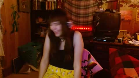 Snapshot of pixinun chatting on January 22, 2:26 am Izzy online show from January 22, 2:26 am