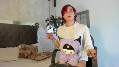 Snapshot of pixy_20 chatting on December 22, 3:11 am cris online show from December 22, 3:11 am