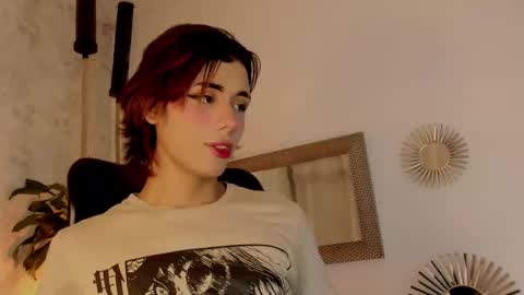 Snapshot of pixy_20 chatting on February 20, 3:12 am cris online show from February 20, 3:12 am