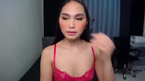 LAUREEN online show from November 27, 2:47 am