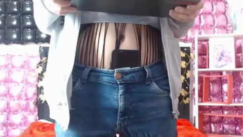 Snapshot of poisondost_hot chatting on February 23, 3:51 pm Aleja online show from February 23, 3:51 pm
