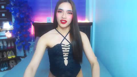 Precious  online show from February 9, 9:37 am