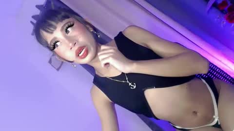 Snapshot of precious_gem1 chatting on September 10, 10:58 am GODDESS PRECIOUS online show from September 10, 10:58 am