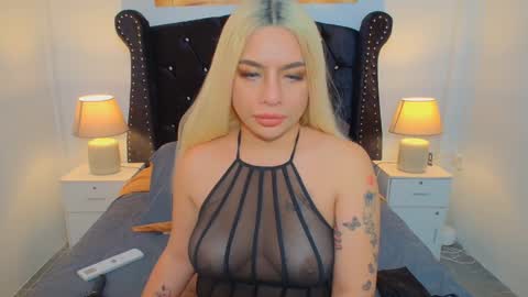AnnaMedina online show from September 29, 8:25 am