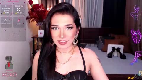 Snapshot of preciousrosedoll chatting on December 2, 8:28 pm Rosedoll online show from December 2, 8:28 pm