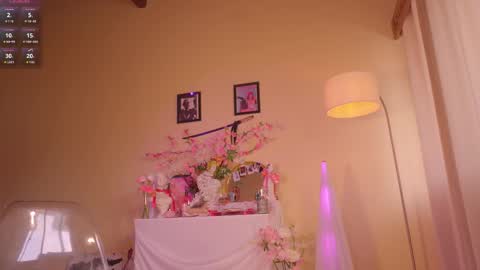 Snapshot of pretties_nay chatting on October 17, 3:15 pm Nayrobi online show from October 17, 3:15 pm
