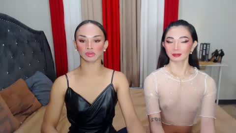 Snapshot of prettyakhira chatting on February 18, 12:15 am shakira online show from February 18, 12:15 am