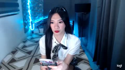 Snapshot of prettycumnotes69 chatting on December 10, 3:44 pm ASHLEY online show from December 10, 3:44 pm