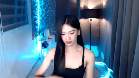 Snapshot of prettycumnotes69 chatting on February 22, 2:19 pm ASHLEY online show from February 22, 2:19 pm