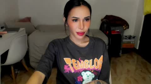 Jovill Mays online show from October 12, 1:13 pm