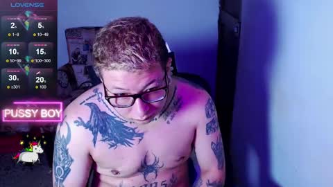 Snapshot of prince_ftm1 chatting on March 5, 6:39 pm Prince online show from March 5, 6:39 pm