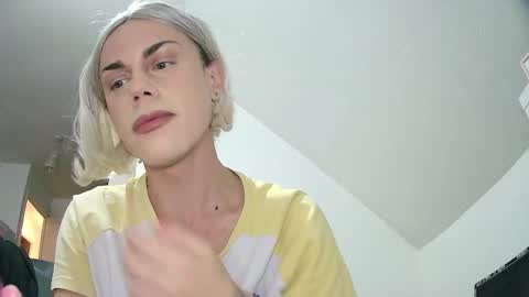 KCGREY online show from September 11, 8:39 pm