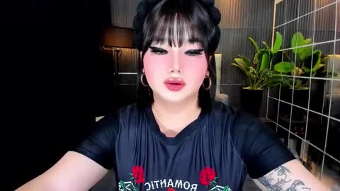 Snapshot of princesshugecummer chatting on March 7, 5:20 pm Astrid Ley online show from March 7, 5:20 pm
