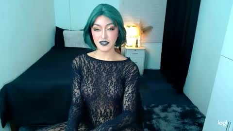 Love online show from March 12, 7:02 am