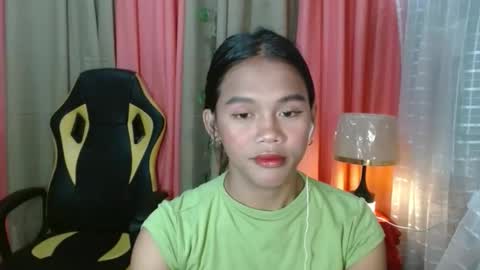 Snapshot of princessrynn chatting on October 3, 5:13 pm princessrynn online show from October 3, 5:13 pm