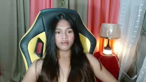 Snapshot of princessrynn chatting on October 9, 7:21 am princessrynn online show from October 9, 7:21 am