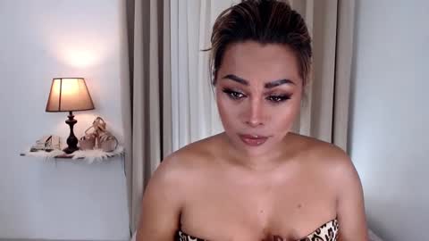Snapshot of princessyanzy chatting on February 24, 7:11 am princessyanzy1 online show from February 24, 7:11 am