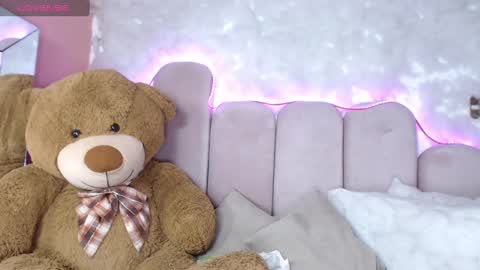 Snapshot of puca_eboony chatting on January 16, 4:50 pm pucca online show from January 16, 4:50 pm