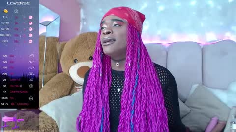Snapshot of puca_eboony chatting on January 17, 4:37 pm pucca online show from January 17, 4:37 pm