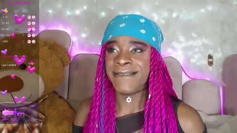 Snapshot of puca_eboony chatting on February 5, 6:15 pm pucca online show from February 5, 6:15 pm